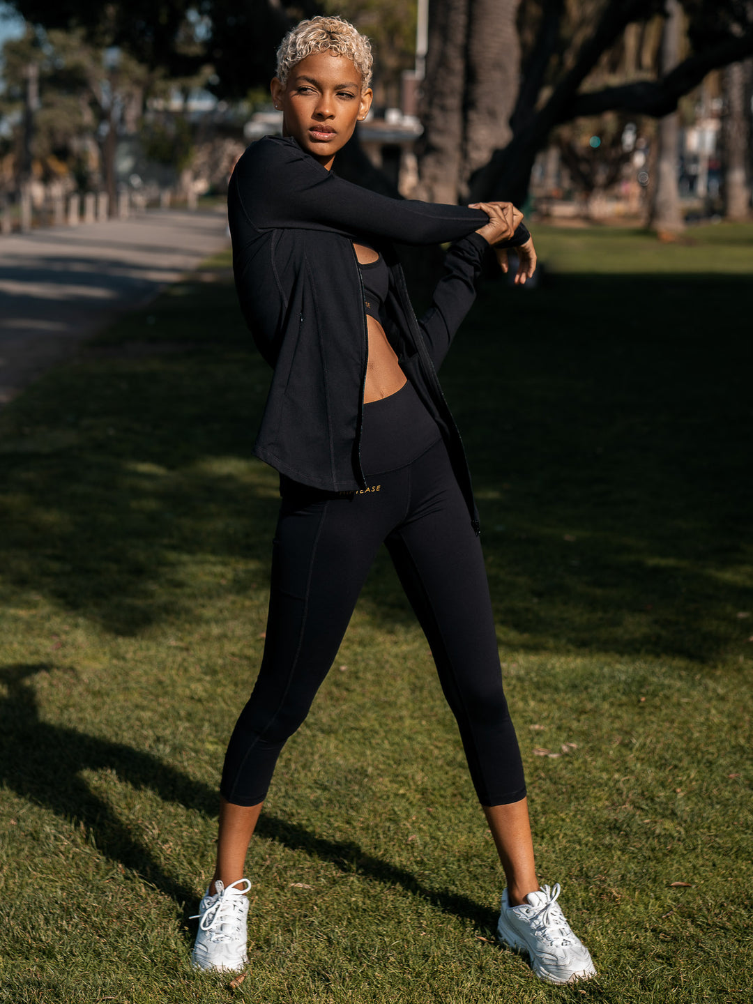 Contour Zip Jacket - Black